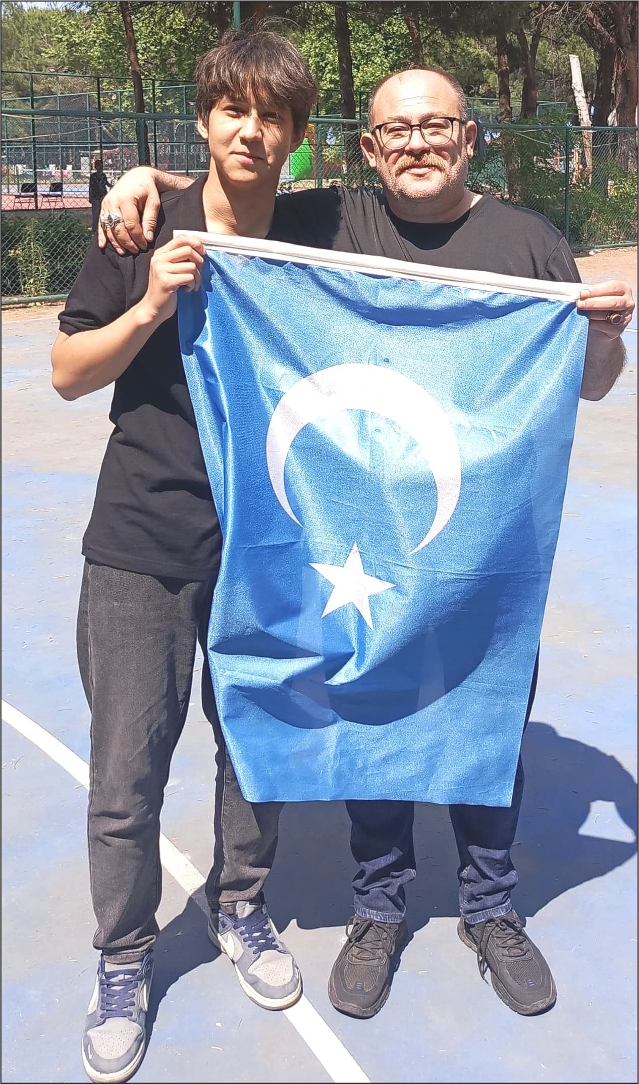 Doğu Türkistanlı Diyar’dan Vatan Hasreti: “Ruhumuz Aç, Kalbimiz Orada Kaldı”